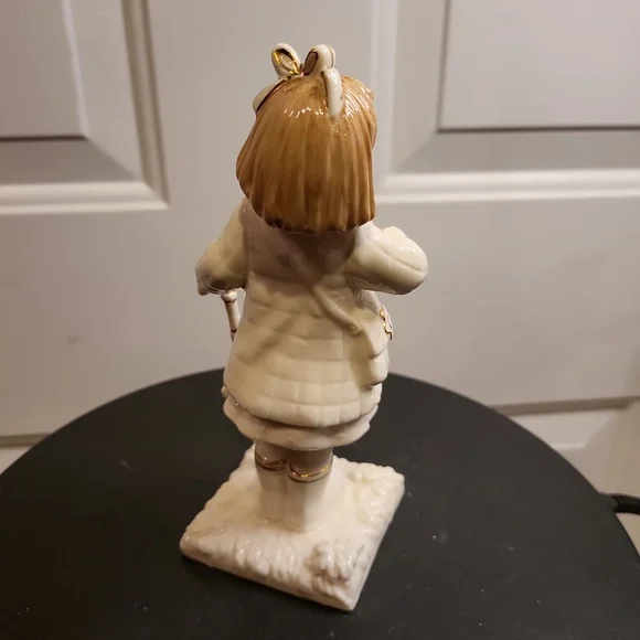 Royal Doulton Ivory & Gold Collection After The Rain #HN4226 Ltd Ed 229/… - Picture 4 of 9